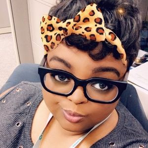 Meet your Posher, Allena